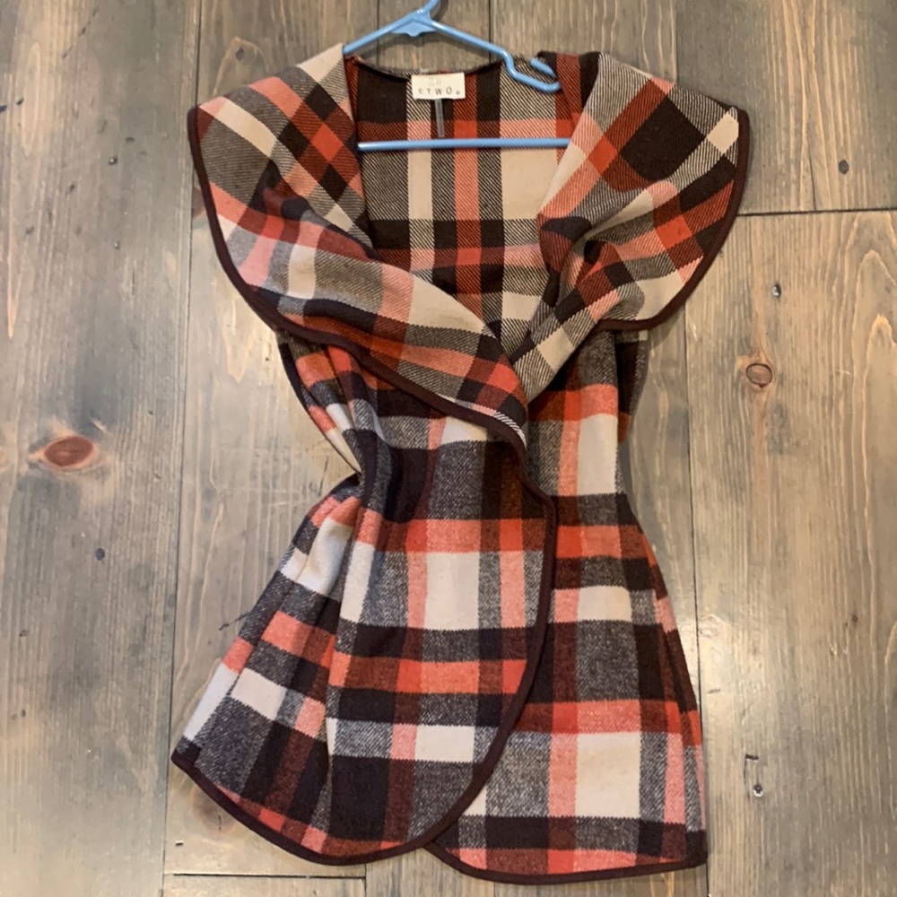 Womens fall vest size M